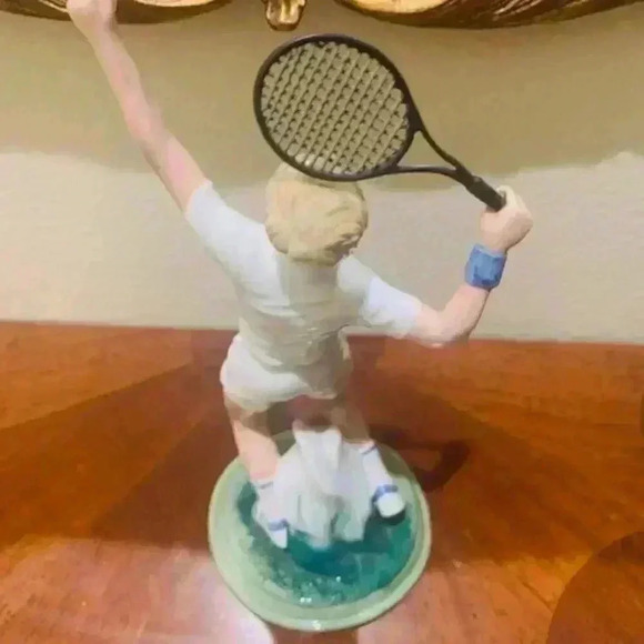 Royal Doulton Figurine Wimbledon Tennis "The Ace" HN3398 First Year Issue 1991 - Picture 3 of 5